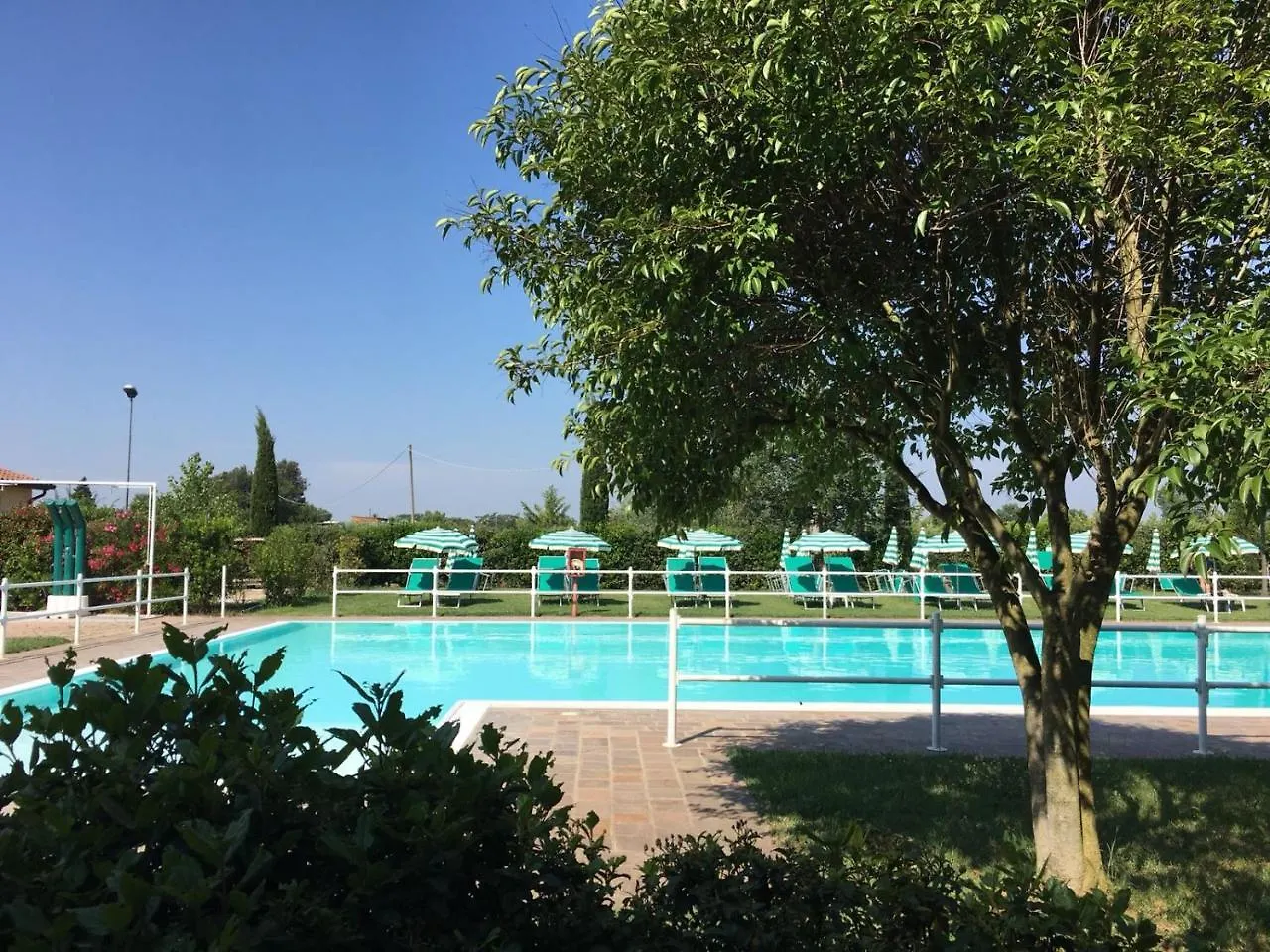 מלון דירות קסטיליון פיורנטינו Residence Serristori
